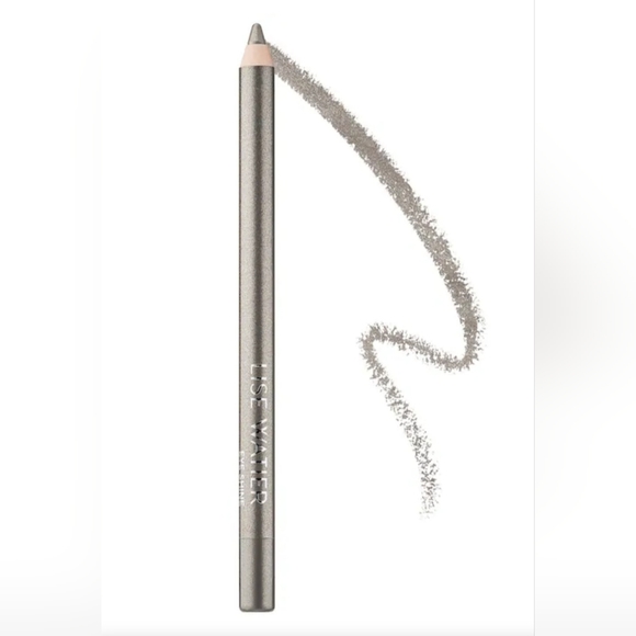 Lise Watier Other - NIB Lise Watier Grey Frost Eyeliner